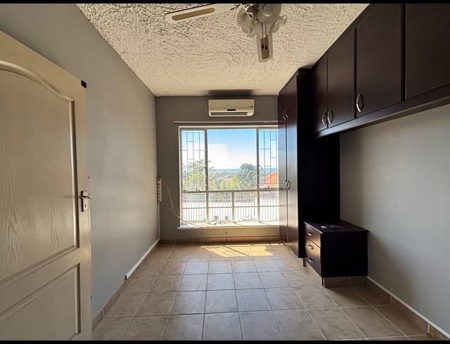 1 BEDROOM APARTMENT TO LET IN MORNINGSIDE
